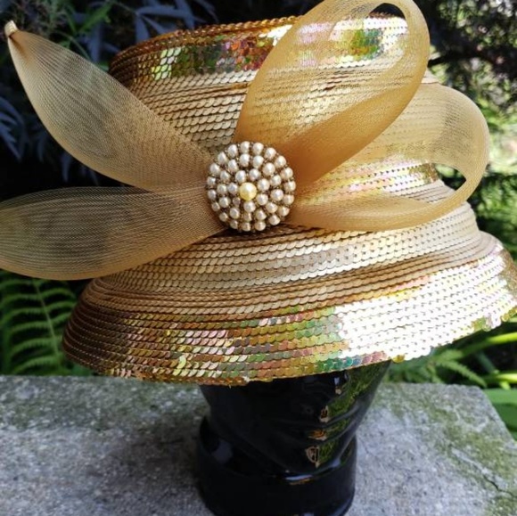 Whittal & Shon Other - Whittall & Shon Gold Sequenced, Vintage Hat